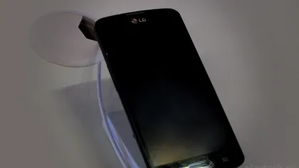 Mainstream LG F70, cu specificații complete