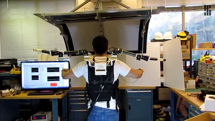 Brațele robotice create de MIT te transformă în Doctor Octopus [VIDEO]