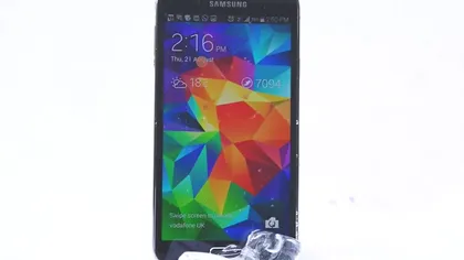 Ice Bucket Challenge neînțeles - telefoanele primesc gheață în cap pe internet