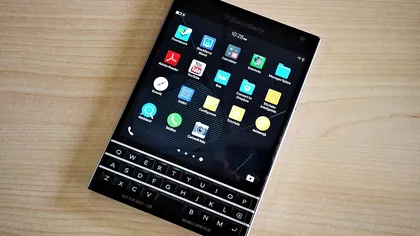 Blackberry Passport e cel mai ciudat telefon, dar e și foarte rezistent [VIDEO]