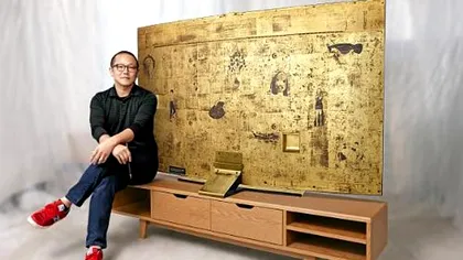 TV-ul Samsung curbat vine și în variantă aurită 