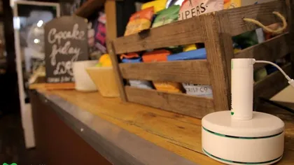 Petalite este acumulatorul extern perfect: îl încarci complet în doar 15 minute