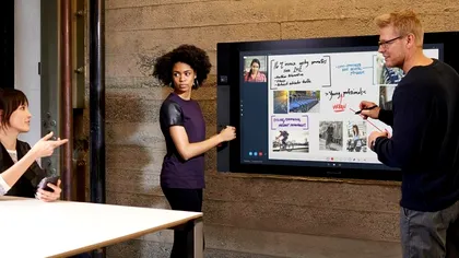 Microsoft Surface Hub este un all-in-on supradimensionat de peste 2 metri [VIDEO]