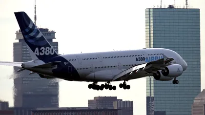 Hackerii ar putea prelua controlul avioanelor prin rețelele WiFi