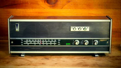 Radio FM a murit! Trăiască radio digital!