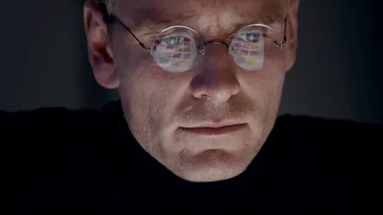 Filmul despre Steve Jobs are un nou trailer care te va lăsa confuz [VIDEO]
