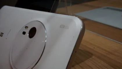 ASUS ZenFone Zoom îți oferă zoom optic fără să arate ca o cameră compactă [FOTO]