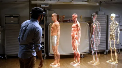 Studenții de la medicină învață anatomie cu ajutorul hologramelor