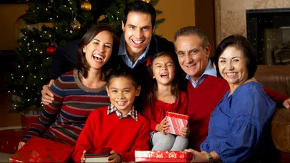 Reduceri eMAG: cadouri de Crăciun pentru părinți