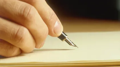 Felul în care scrii de mână arată de ce boli suferi