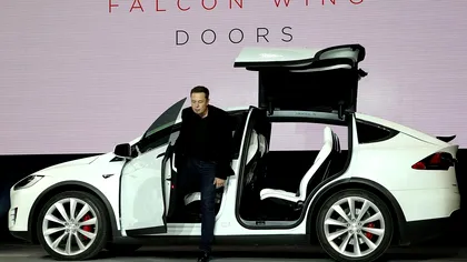 Tesla nu se vinde oricui: Elon Musk își selectează clientela