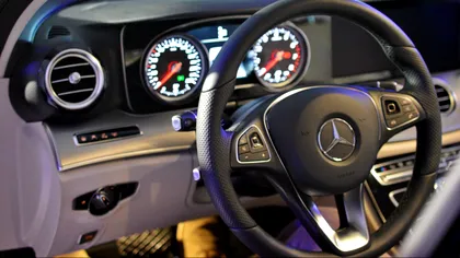 Problemă majoră pentru Mercedes: compania recheamă în service peste 700.000 de mașini
