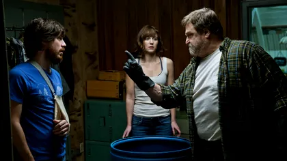 10 Cloverfield Lane: când nu știi ce să alegi între un psihopat și extratereștri [Playfilm]