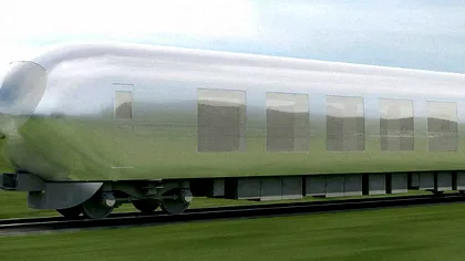 Japonezii lucrează la un tren aproape invizibil