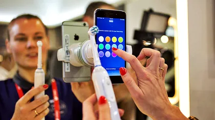 Aceasta este cea mai inteligentă periuță de dinți electrică