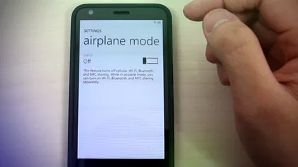 Ce se întâmplă dacă nu-ți pui telefonul pe Mod Avion când ești în avion