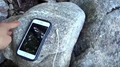 Acest încărcător de telefon funcționează pe bază de apă