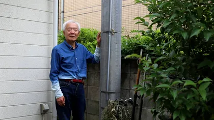 Audiofilii japonezi își instalează proprii stâlpi de curent