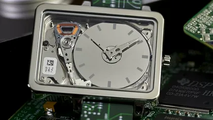 Aceste ceasuri sunt create din micro HDD-uri
