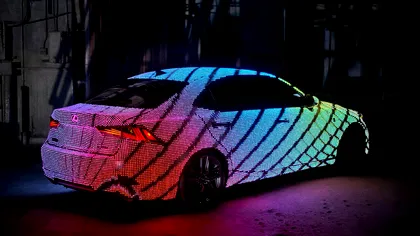 A fost creată mașina care își schimbă culoarea în funcție de preferințele tale