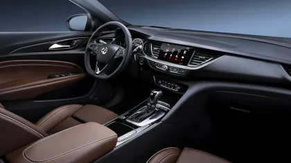 Noul Opel Insignia Grand Sport a fost prezentat în mod oficial