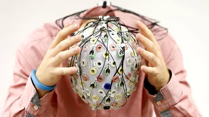 Hipnoza, folosită în premieră mondială în cadrul unei operații pe creier