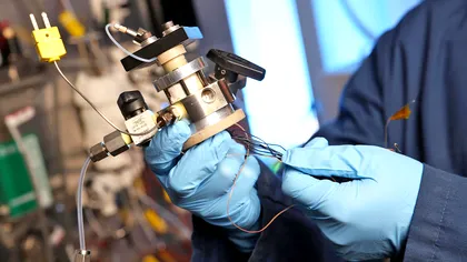 Acest motor de dimensiuni mici poate transforma metanul în hidrogen