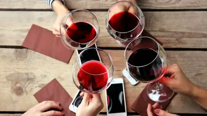 De ce alcoolul îți provoacă stări de somnolență, iar apoi te face alert