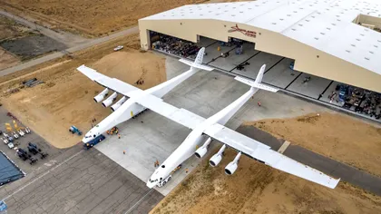 Stratolaunch: cel mai mare avion din lume este gata de experimente