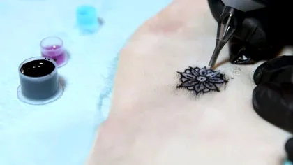 Tatuajele care își schimbă culoarea și te avertizează dacă ai probleme de sănătate