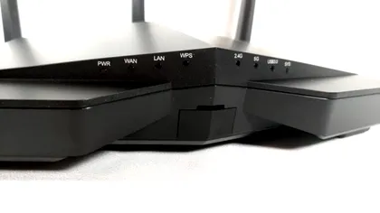 Noul router Tenda preia designul avioanelor invizibile