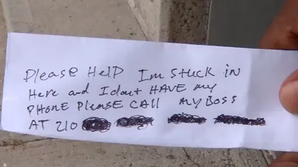 Un om a fost găsit închis în interiorul unui bancomat