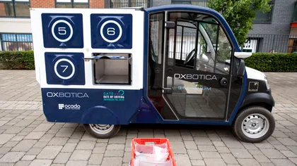 Această mașină autonomă îți aduce cumpărăturile acasă