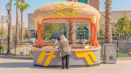 Cel mai frumos cont de Instagram îți arată lumea ca un tablou hiperrealist