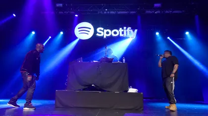 Muzica ascultată online a început să domine vânzările