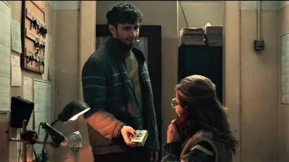 Ce e Hawaii, filmul cu români din comunism care visează la Occident