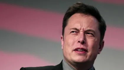Elon Musk distruge în 7 cuvinte cea mai stupidă teorie a conspirației