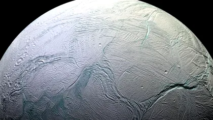 Enceladus, luna lui Saturn, are tot ce-i trebuie ca să găzduiască viață