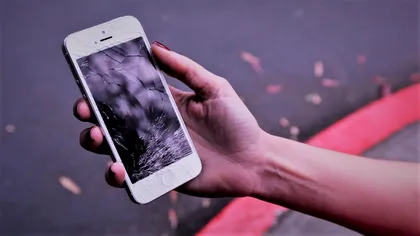 Sticla minune care îți va repara ecranul spart al telefonului