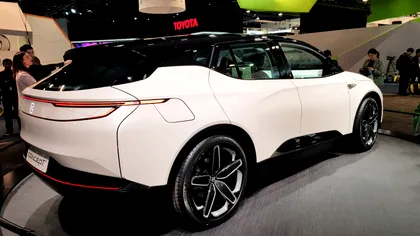 Cum e să mergi cu mașina Byton, desprinsă direct din viitor