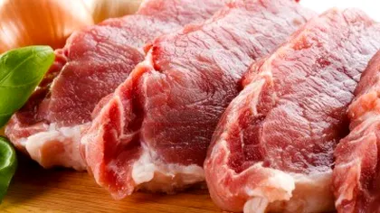 Ce s-ar întâmpla cu organismul tău dacă ai mânca doar carne