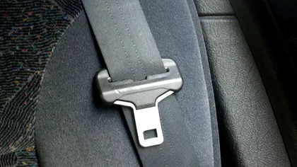 Scurtă istorie a centurii de siguranță care a salvat milioane de vieți