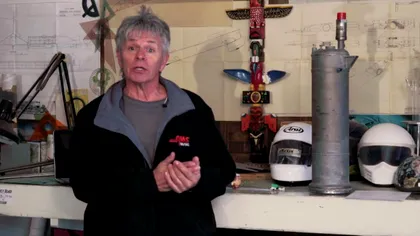 Omul care voia să îți arate că Pământul e plat revine