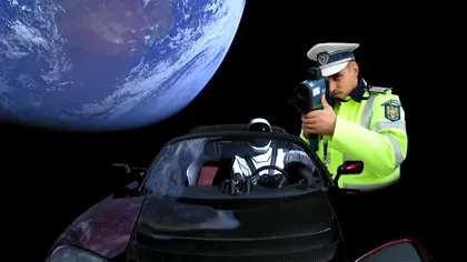 Meme cu mașina lui Elon Musk în spațiu sunt magia internetului