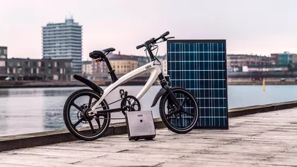 Bicicleta electrică cu panou solar imens nu mai are nevoie de priză
