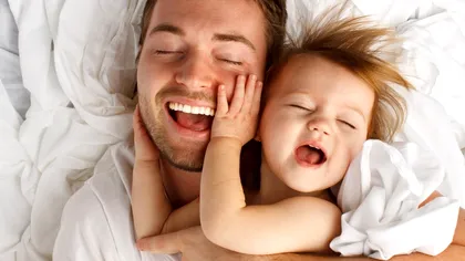 Bebelușii care seamănă cu tații lor au un beneficiu în plus