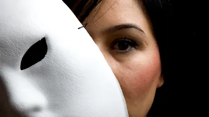 Sindromul ciudat care te determină să-i vezi pe cei dragi ca impostori