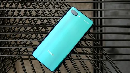 Huawei lansează o copie de iPhone X și mai ieftină decât P20