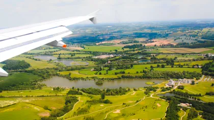 Ce să faci dacă vrei să nu îți mai fie frică să zbori cu avionul
