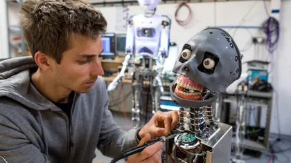 Experimentul care a transformat un robot într-un psihopat veritabil